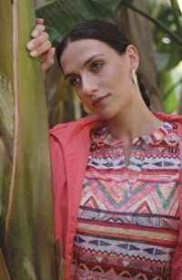 Camiseta estampados geométricos naranjas - Imagen 1