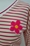 Camiseta rayas y flor fucsia - Imagen 2