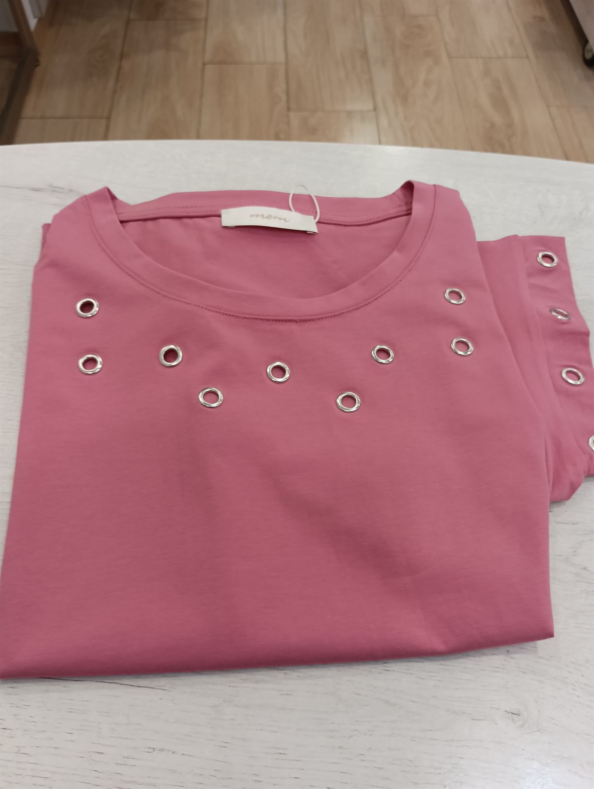 Camiseta rosa círculos - Imagen 4