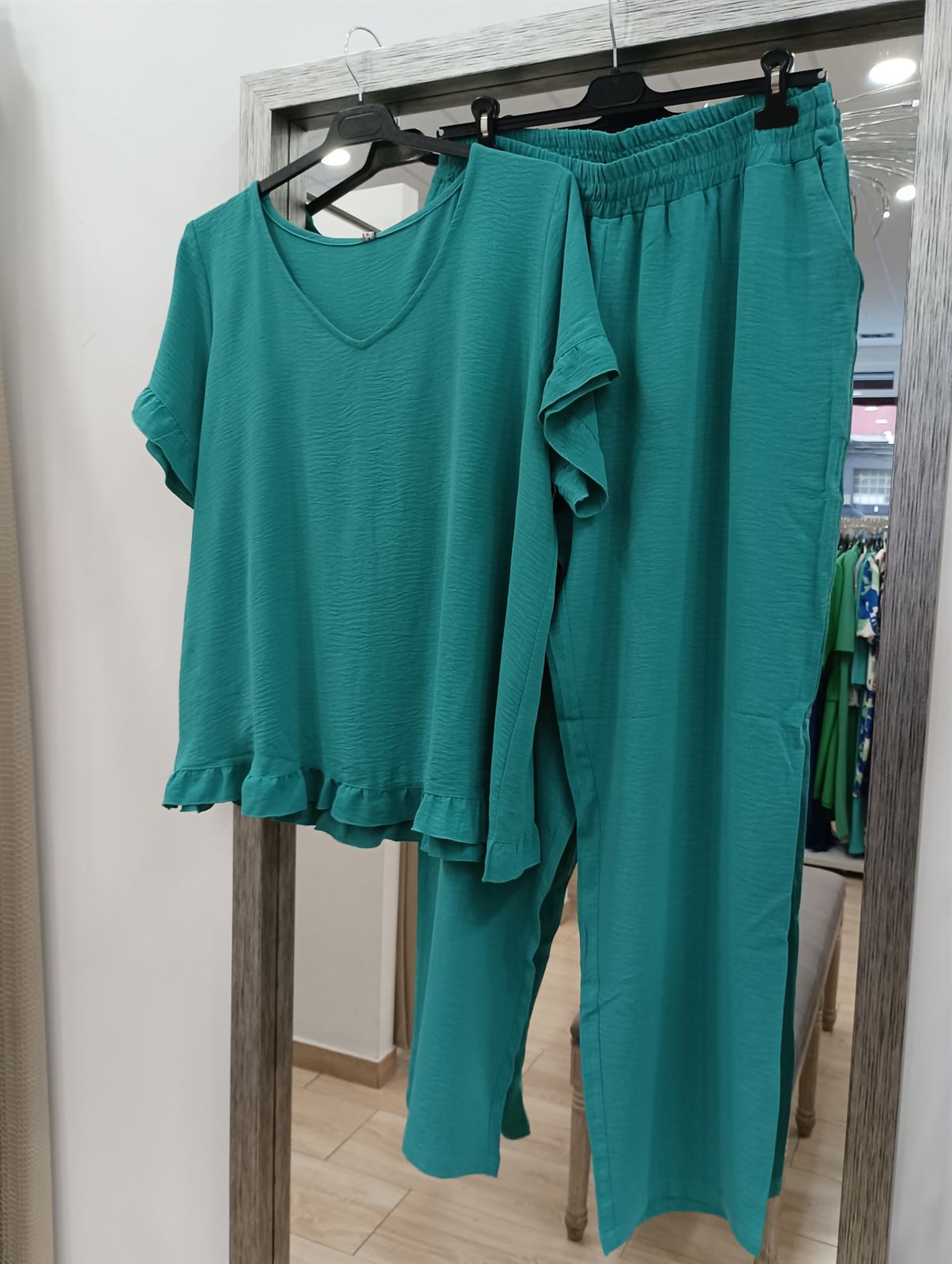 Conjunto turquesa volantes - Imagen 4