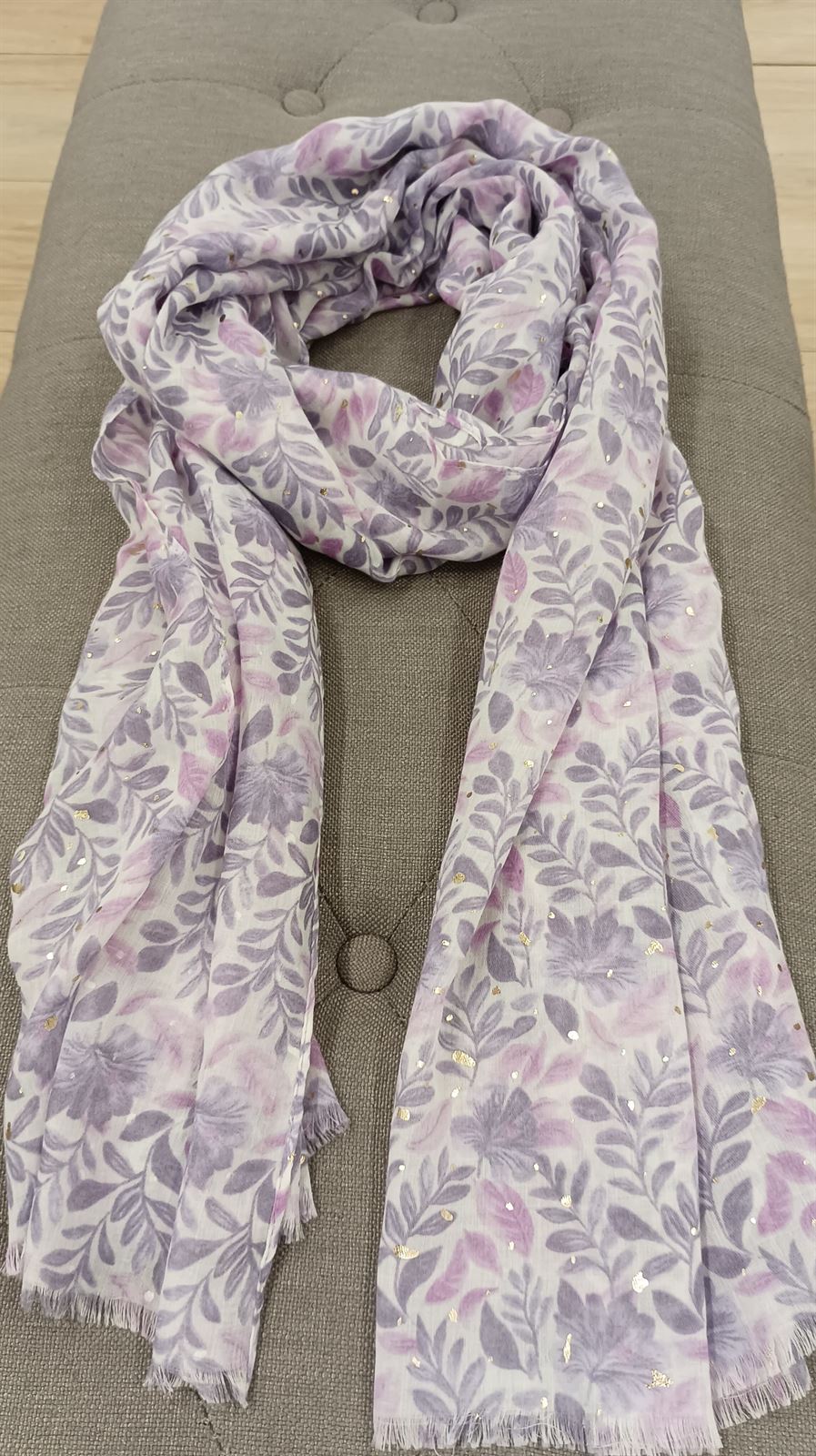 Foulard estampado flores lilas - Imagen 2