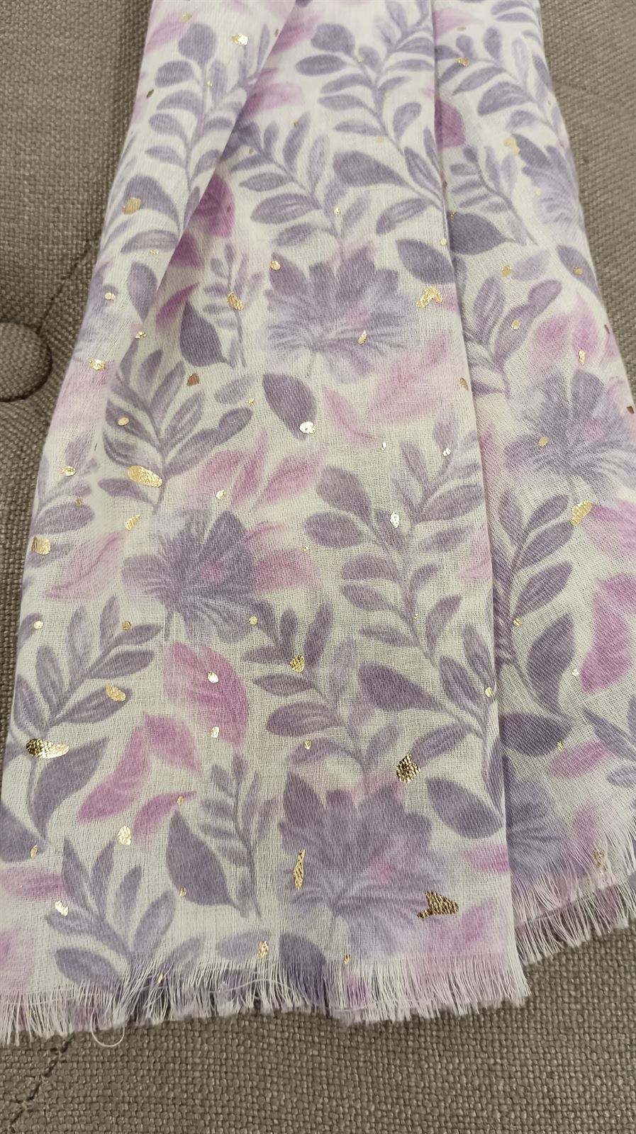Foulard estampado flores lilas - Imagen 3
