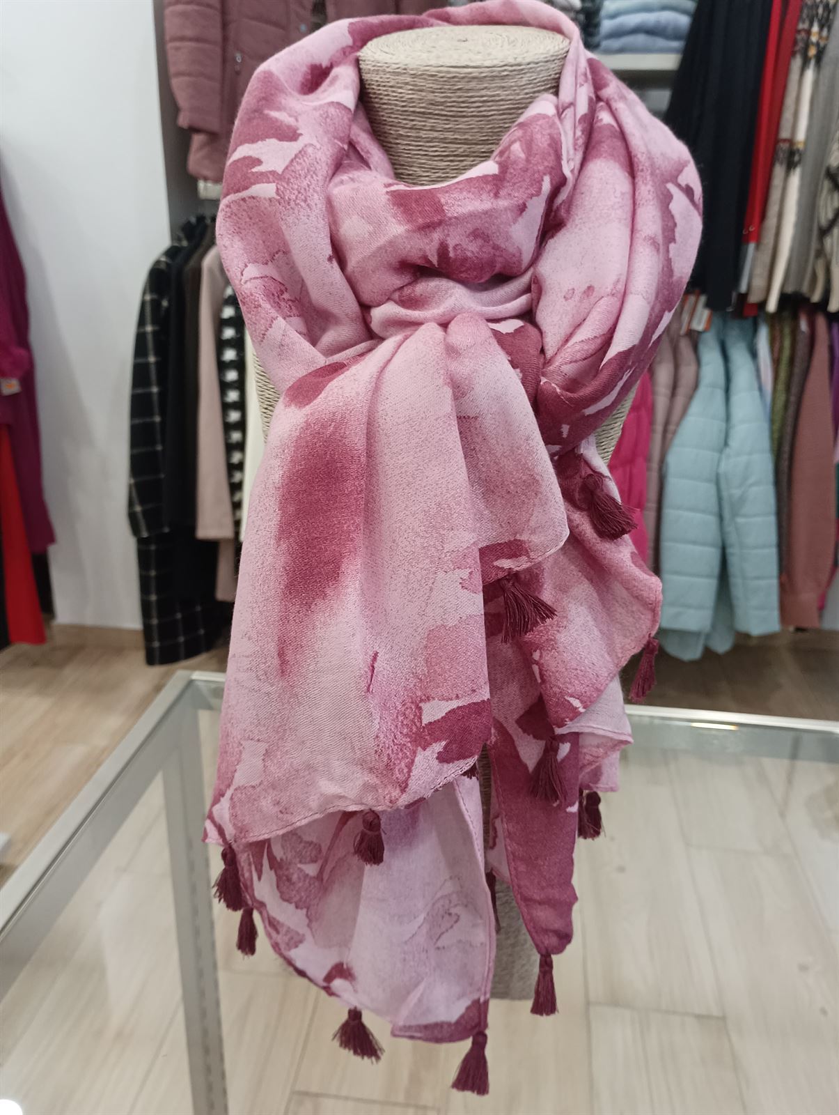 Foulard estampado gama rosas - Imagen 2