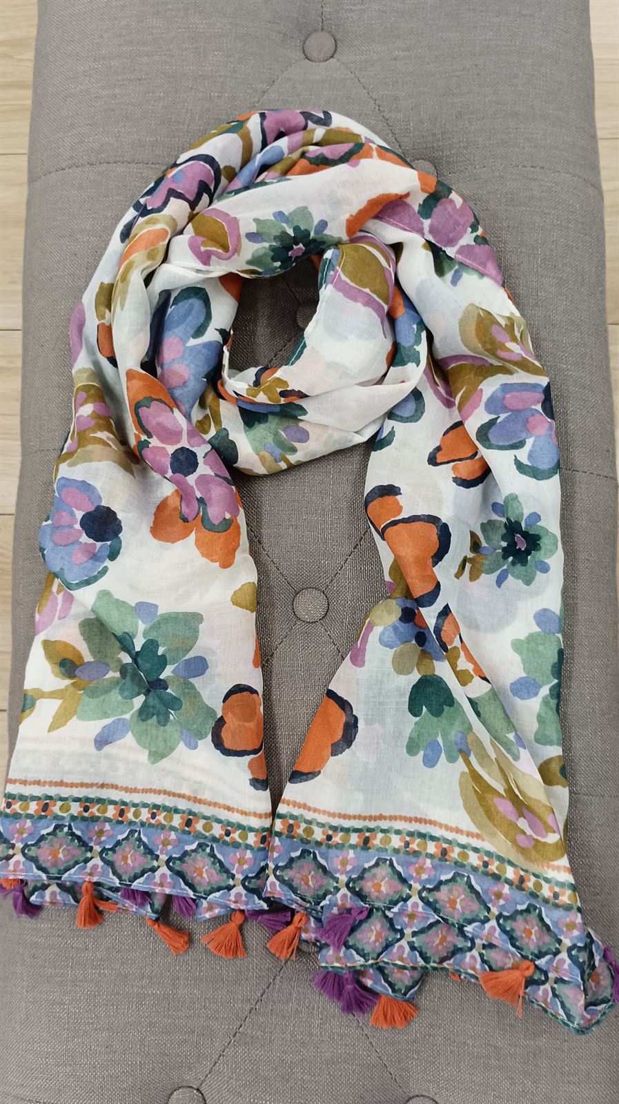 Foulard estampado pompones - Imagen 3