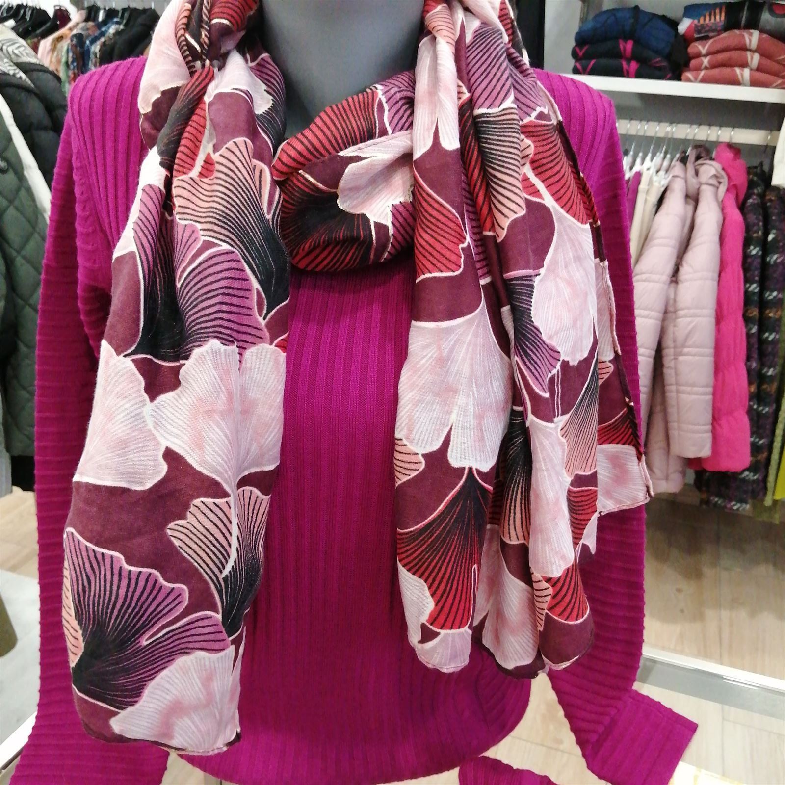 Foulard floral granates /rosas - Imagen 2