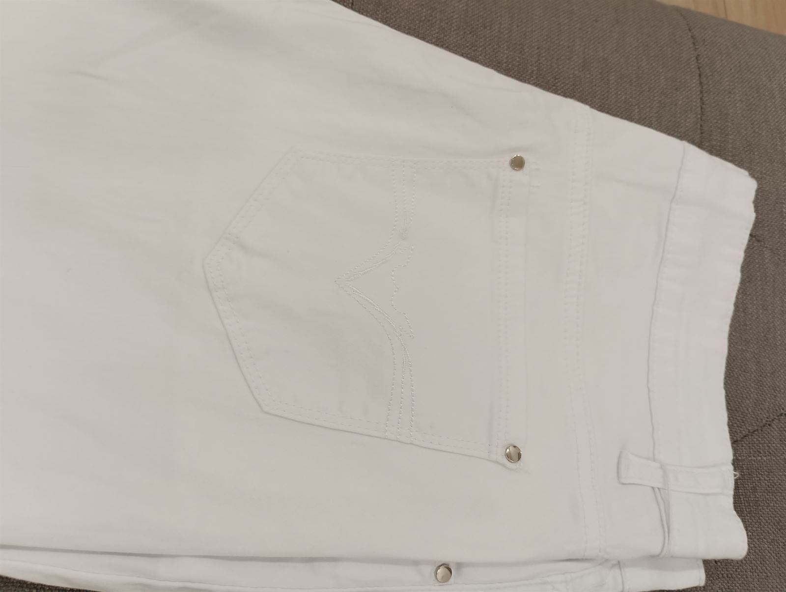 Pantalón corto blanco - Imagen 4
