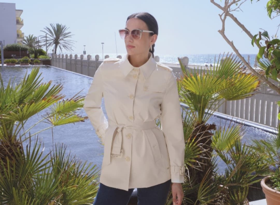 Parka corta blanco roto Louisa - Imagen 1