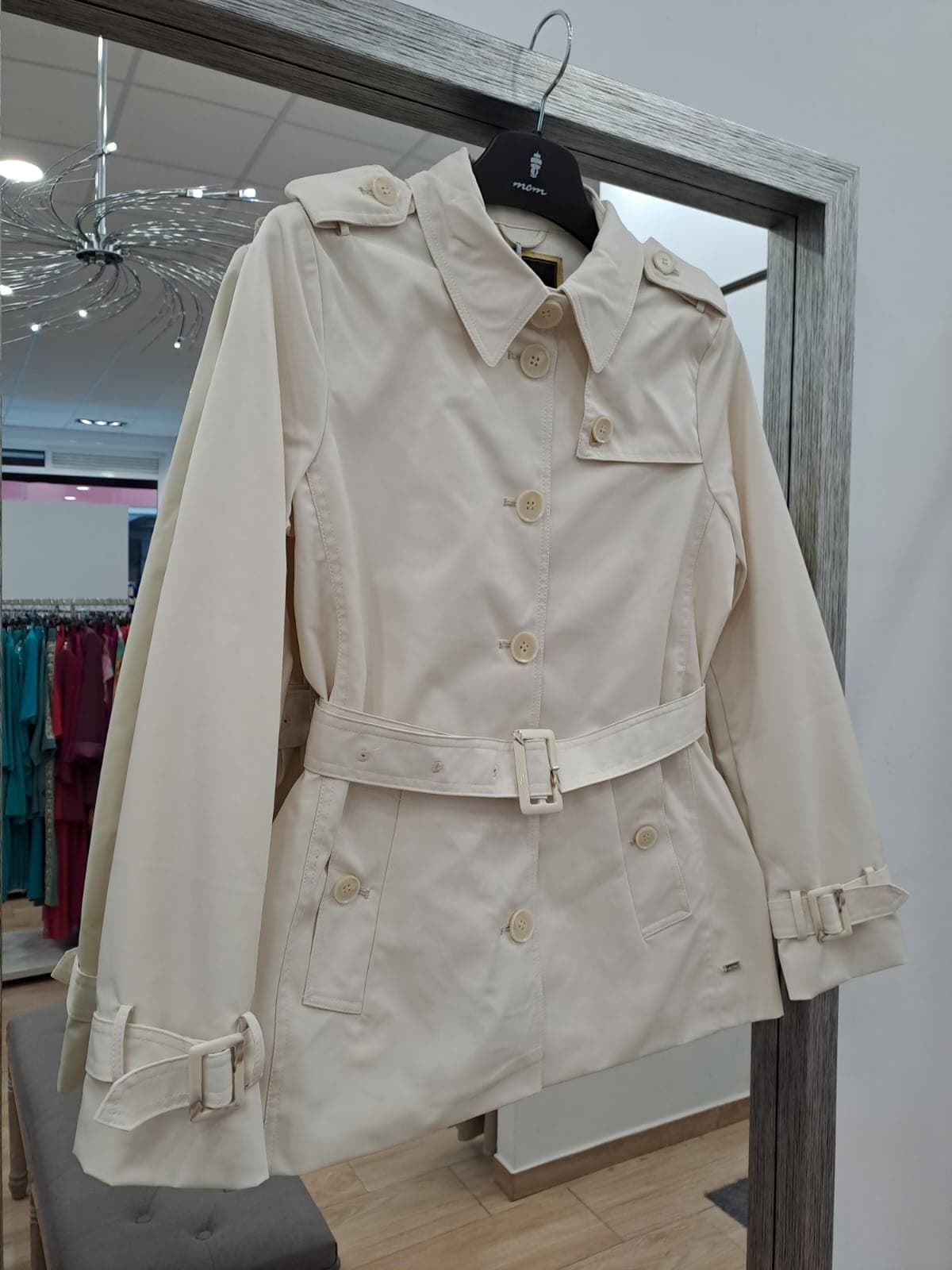 Parka corta blanco roto Louisa - Imagen 2