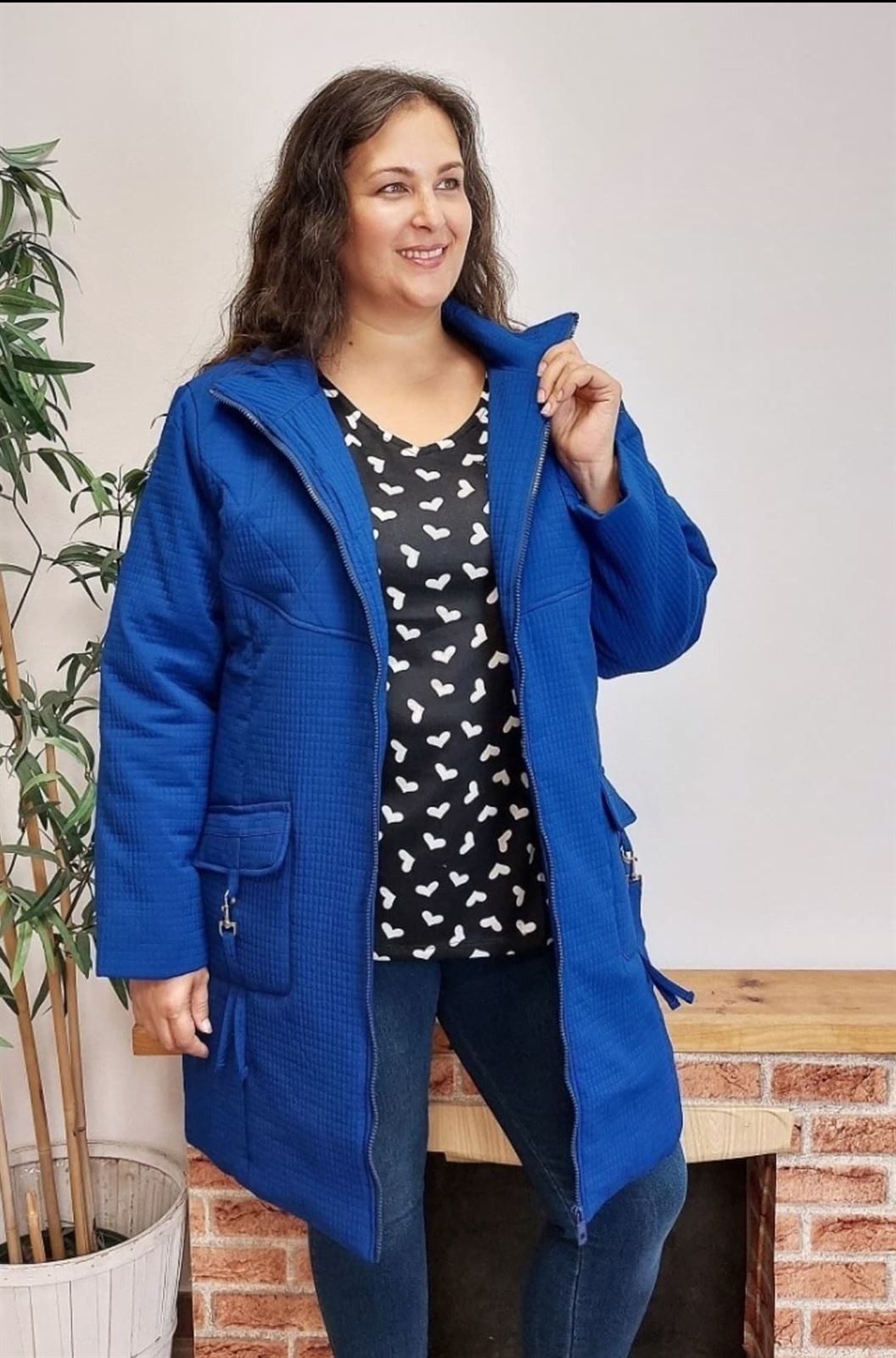 Parka larga azulón moda curvy - Imagen 1