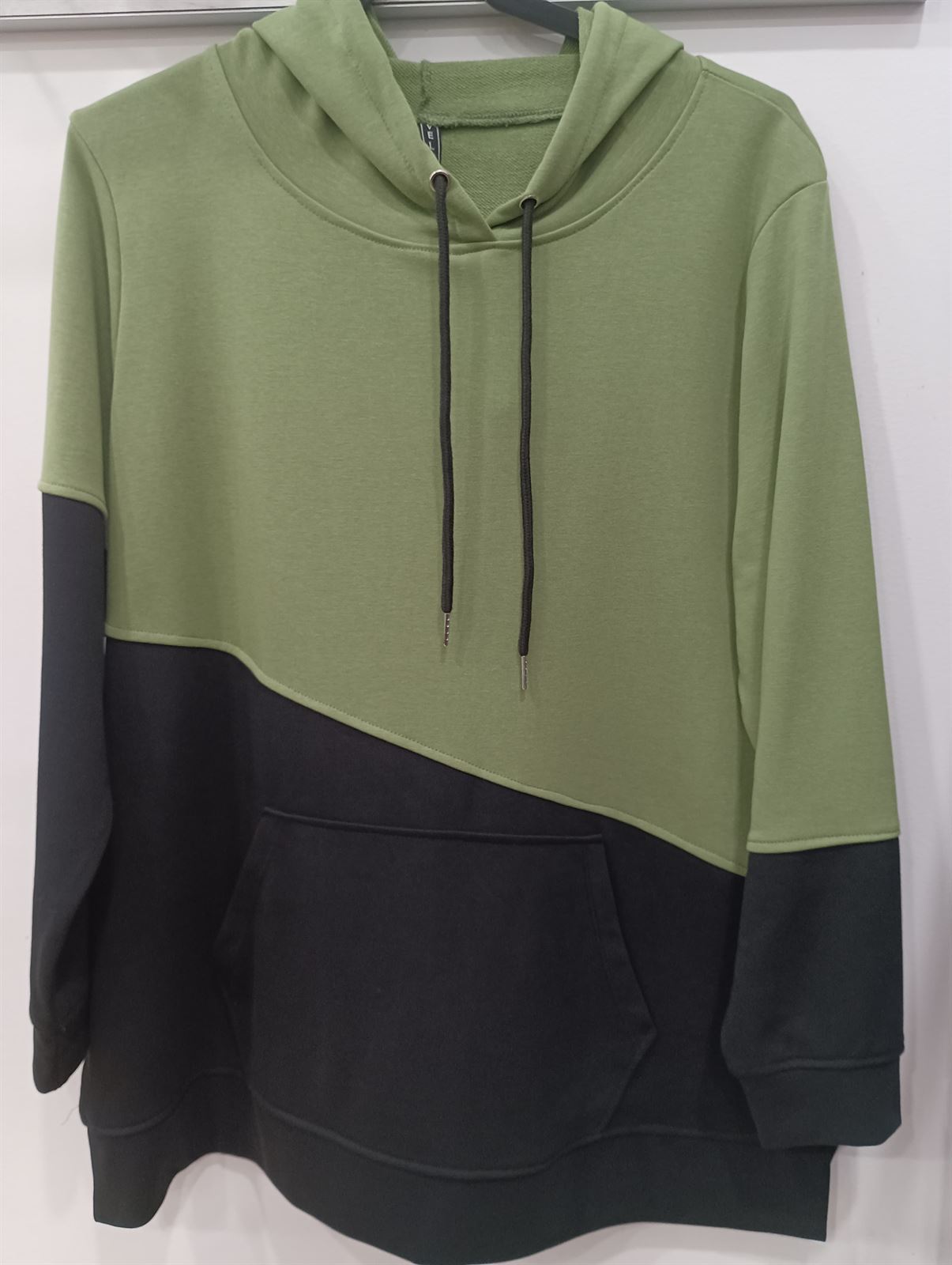 Sudadera moda curvy - Imagen 2