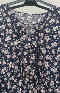 Vestido florecillas moda curvy - Imagen 2