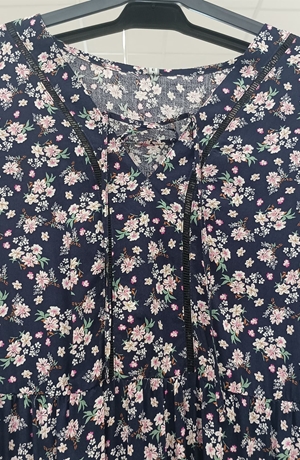 Vestido florecillas moda curvy - Imagen 2