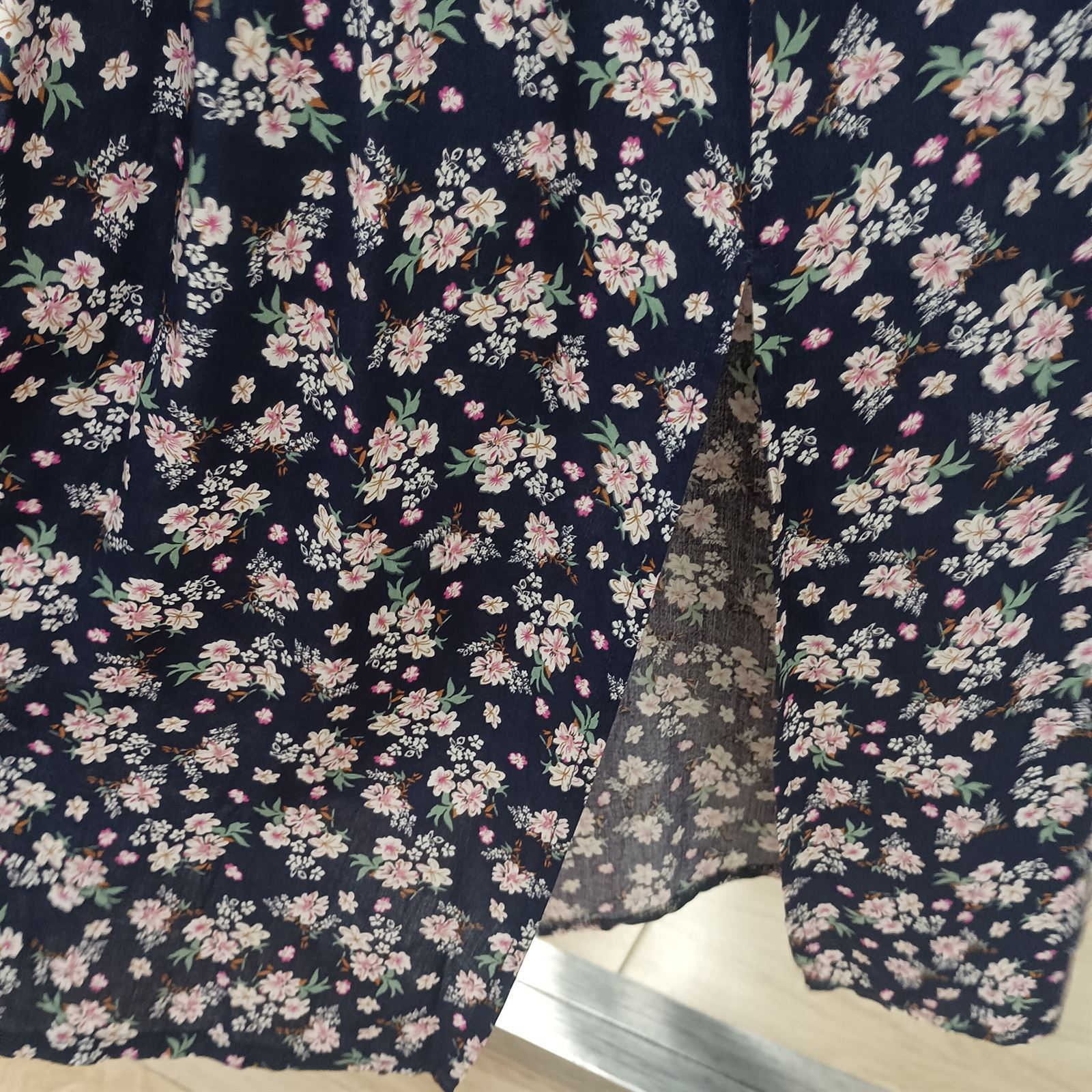 Vestido florecillas moda curvy - Imagen 7