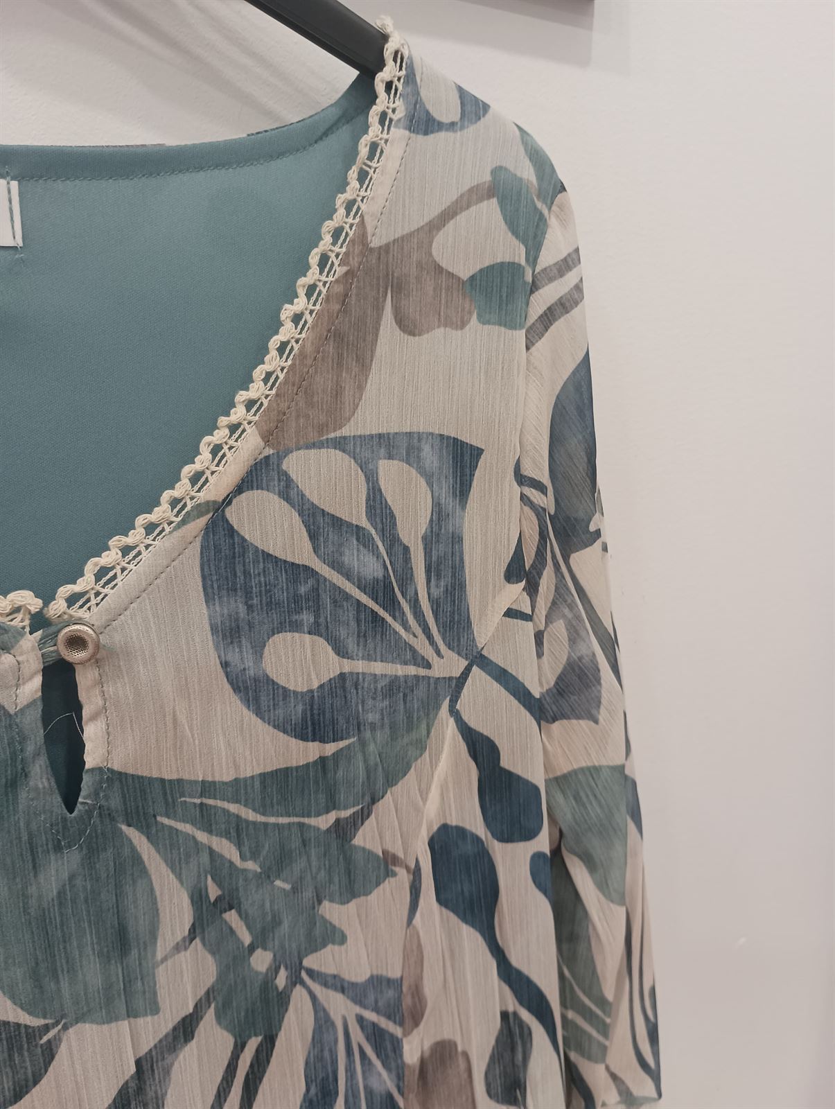 Vestido gasa hojas - Imagen 2