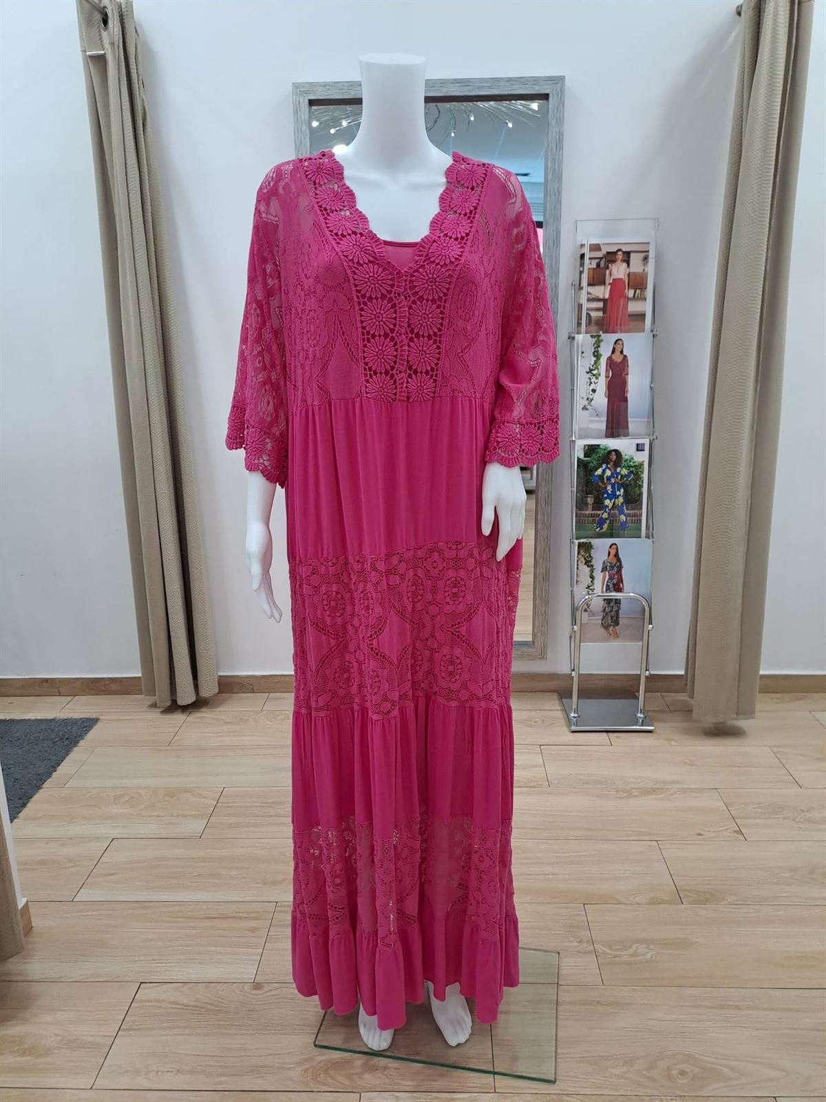 Vestido ibicenco fucsia moda curvy - Imagen 1