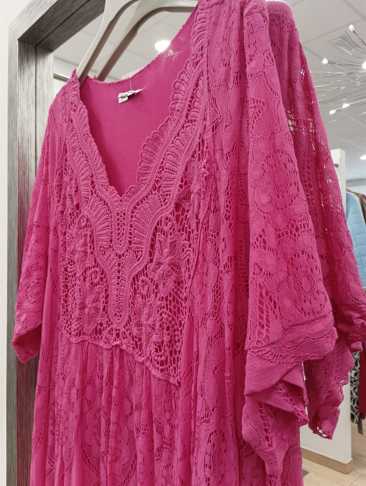 Vestido ibicenco fucsia - Imagen 3
