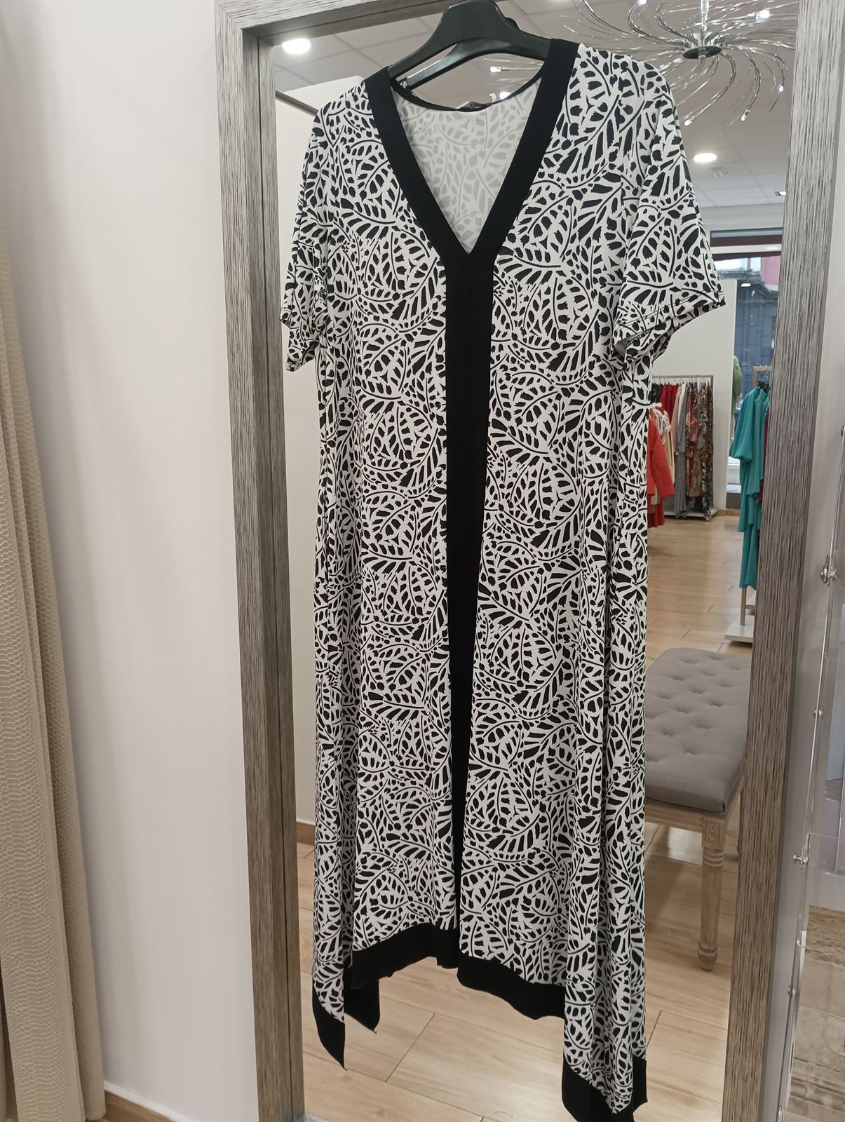 Vestido largo blanco/negro - Imagen 2