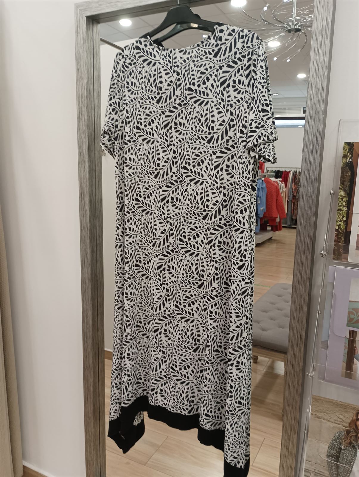 Vestido largo blanco/negro - Imagen 4