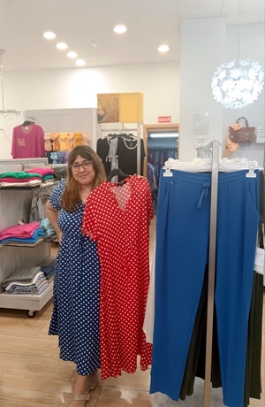 Vestido lunares rojo - Imagen 2