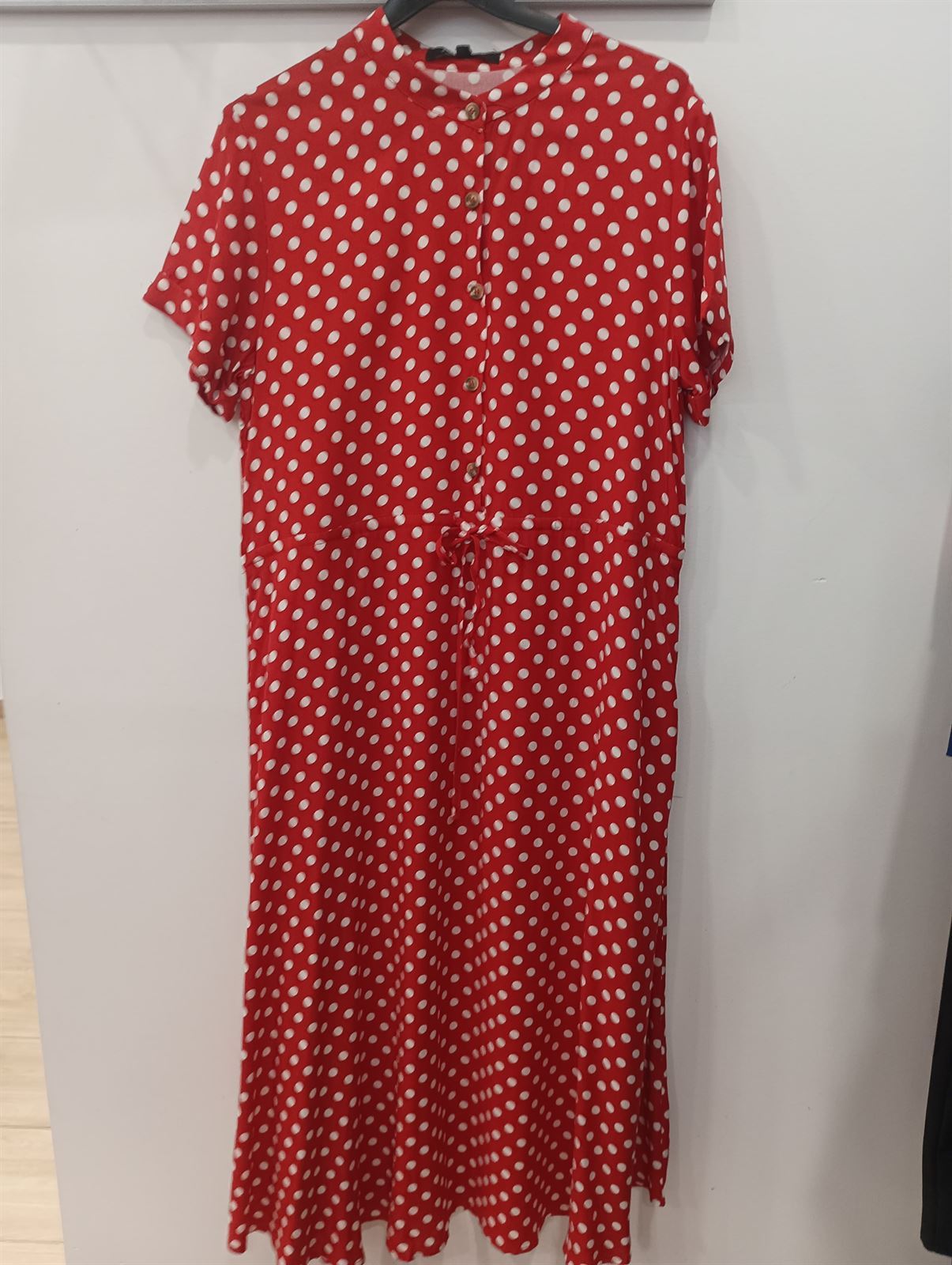Vestido lunares rojo - Imagen 5