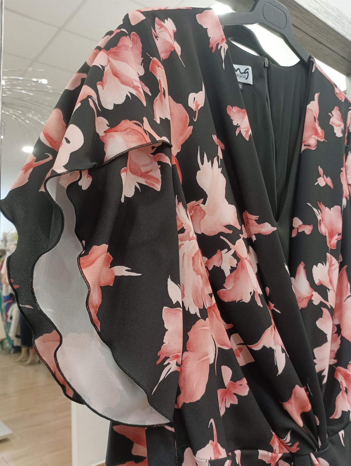 Vestido Nudo moda curvy - Imagen 4