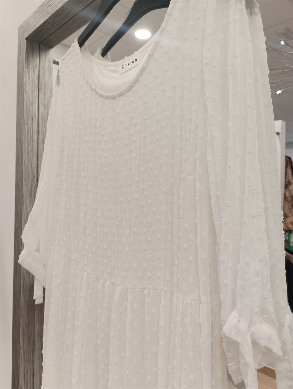 Vestido plumeti blanco - Imagen 3