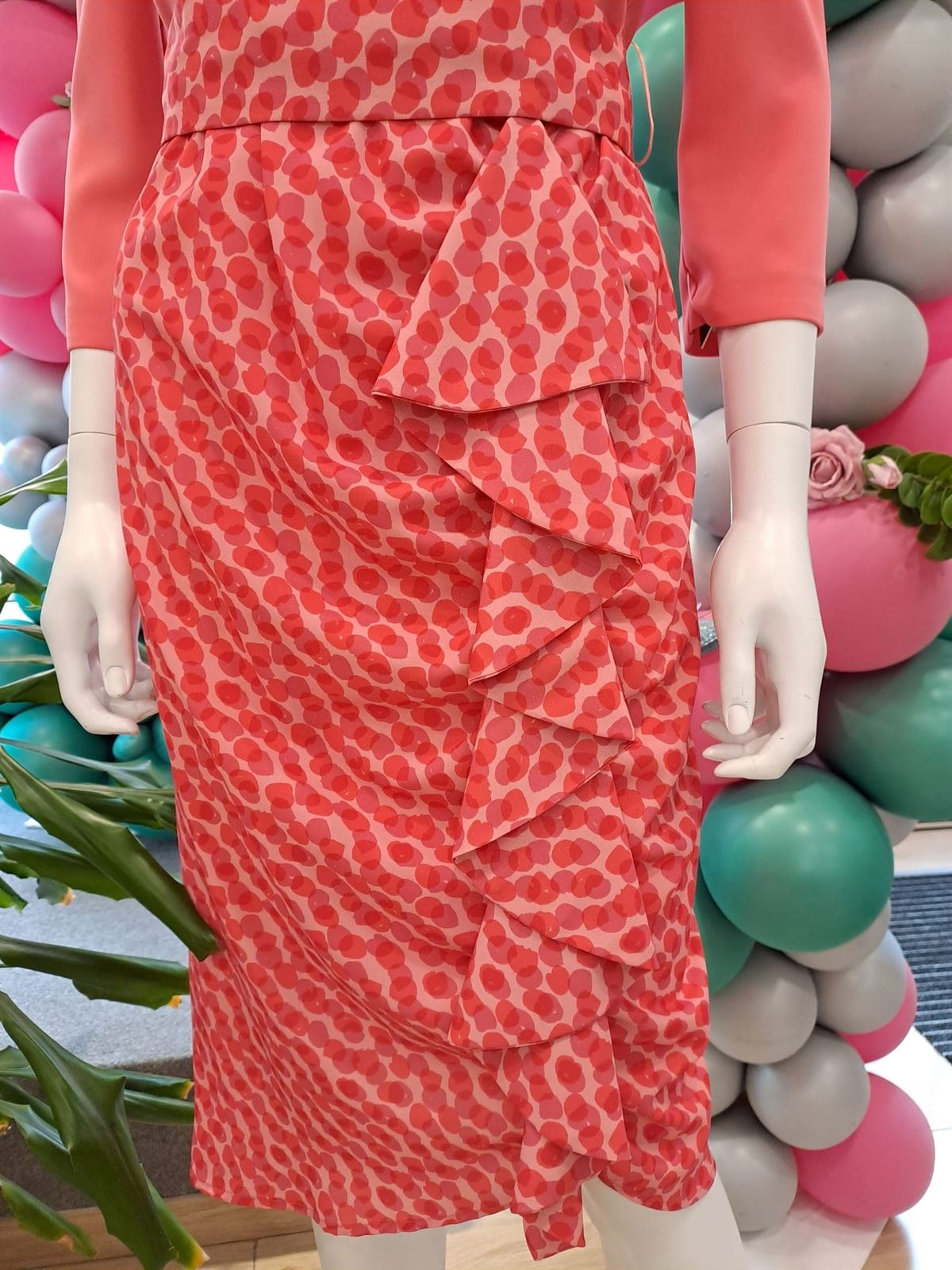 Vestido topos coral Cilena - Imagen 3